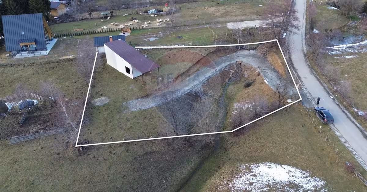 Teren Construcții intravilan de 1849 mp, în Lerești