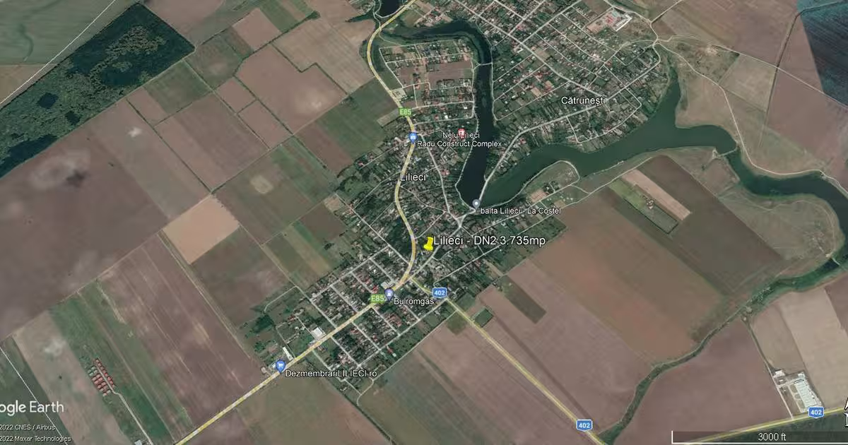 Teren Construcții intravilan de 3735 mp, în Lilieci