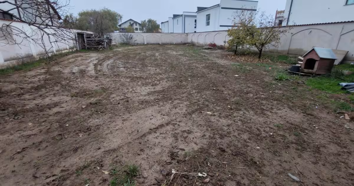 Teren Construcții intravilan de 680 mp, în Malu Mare