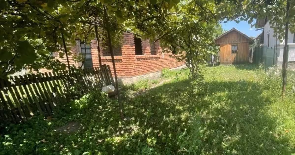 Teren Construcții intravilan de 4684 mp, în Mălureni
