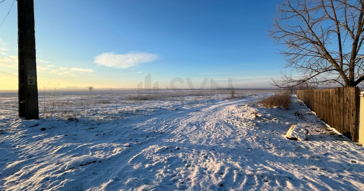 Teren Construcții intravilan de 1100 mp, în Merii