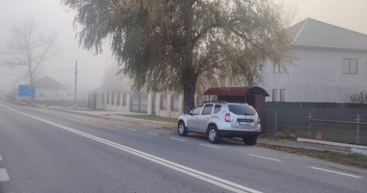 Teren Construcții intravilan de 300 mp, în Mihăești