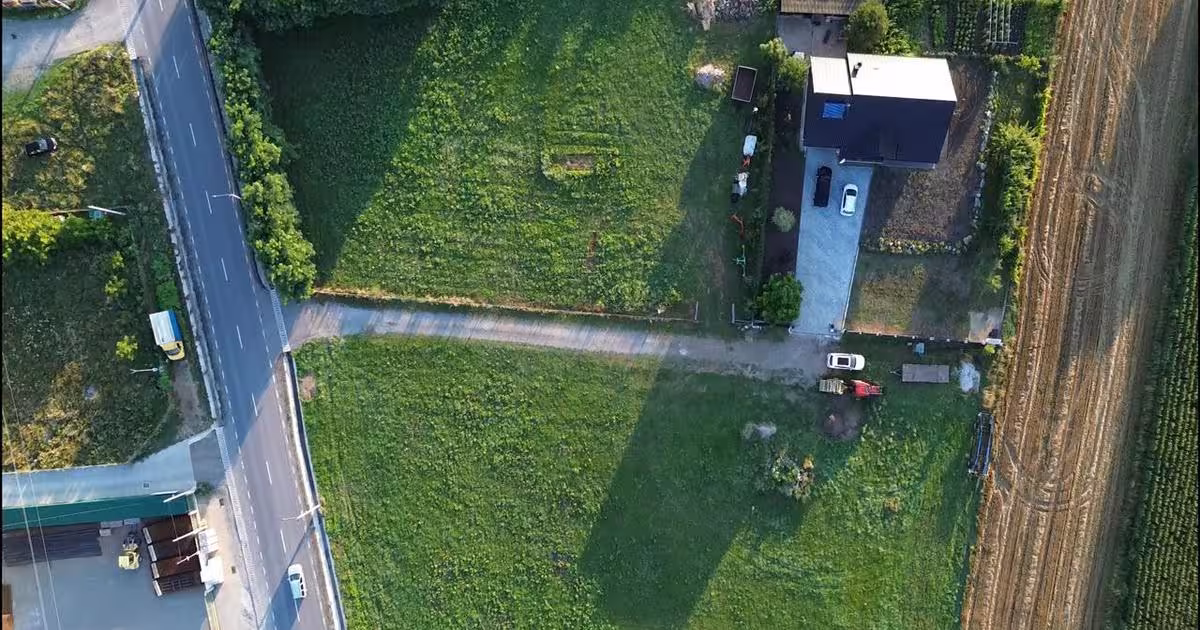 Teren Construcții intravilan de 8271 mp, în Moara