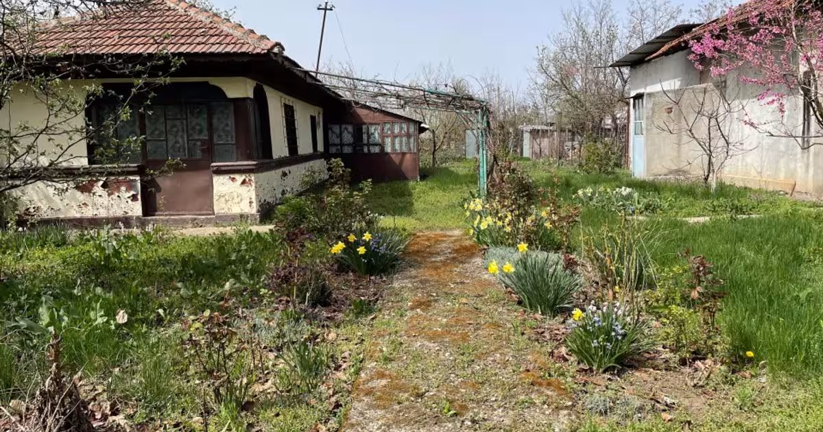 Teren Construcții intravilan de 1644 mp, în Pasărea