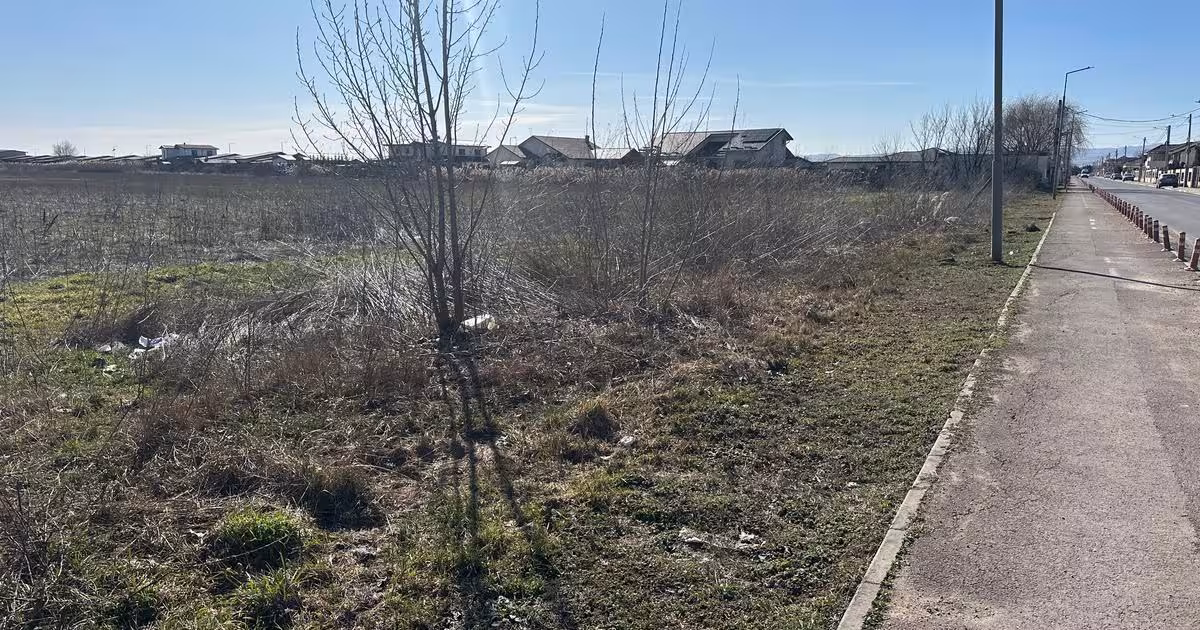 Teren Construcții intravilan de 4700 mp, în Petrești