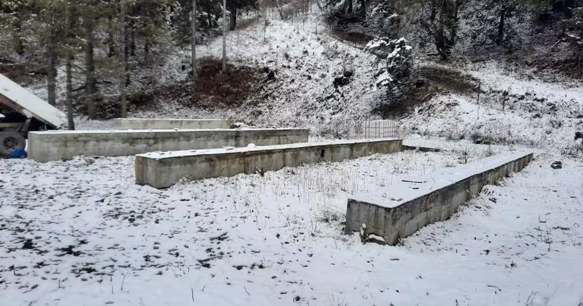 Teren Construcții extravilan de 10000 mp, în zona Exterior Vest, Piatra-Neamț