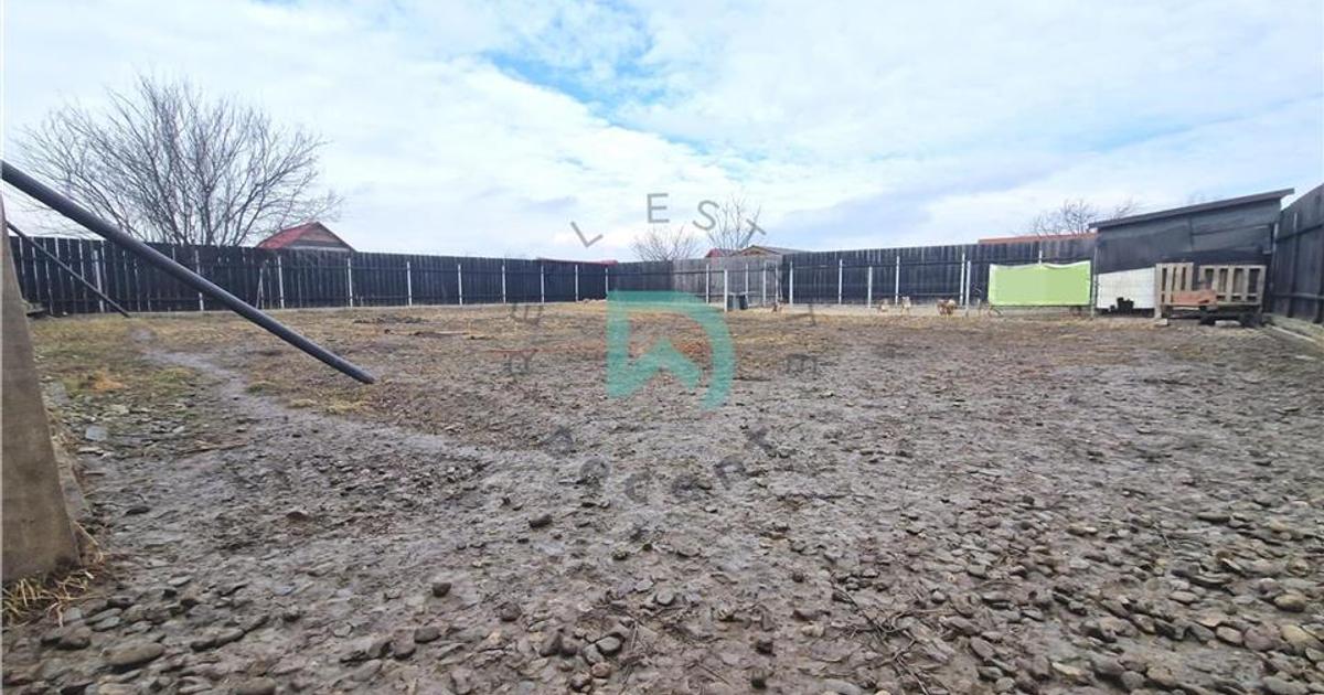 Teren Construcții intravilan de 450 mp, în Podu Oltului