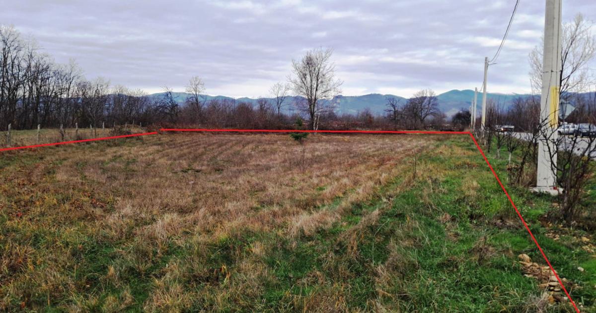 Teren Construcții intravilan de 2051 mp, în Polovragi