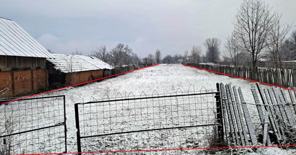 Teren Construcții intravilan de 3677 mp, în Polovragi