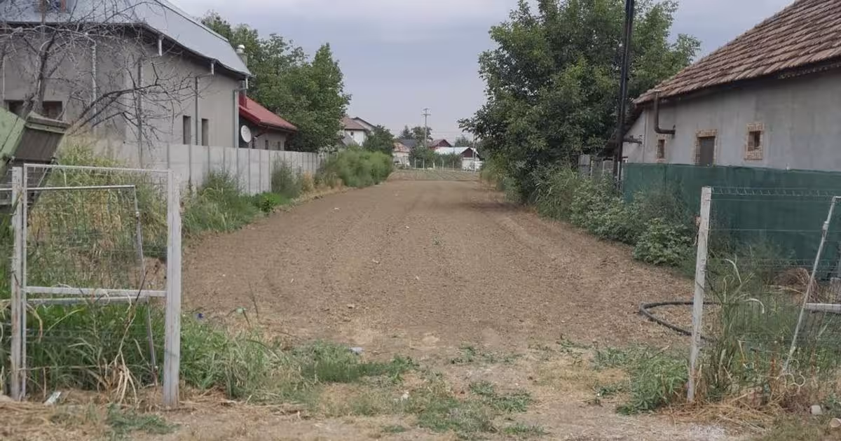Teren Construcții intravilan de 2044 mp, în Potoceni