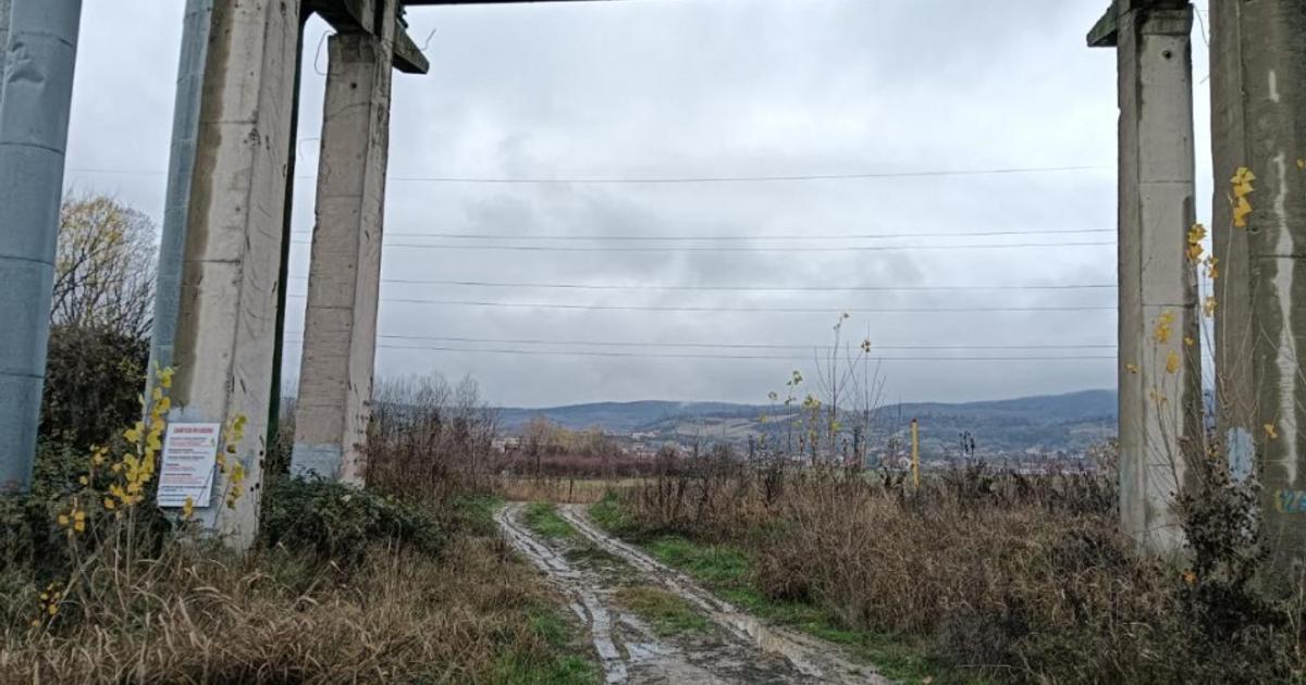 Teren Construcții intravilan de 12000 mp, în zona Combinatul Chimic, Râmnicu Vâlcea