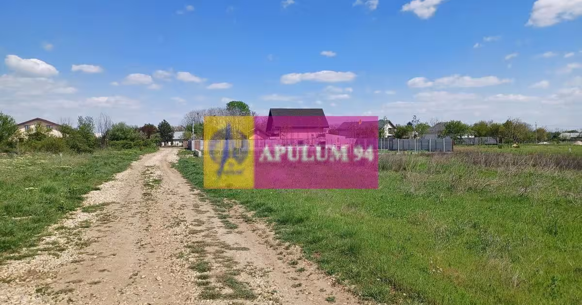 Teren Construcții intravilan de 520 mp, în Săbăreni