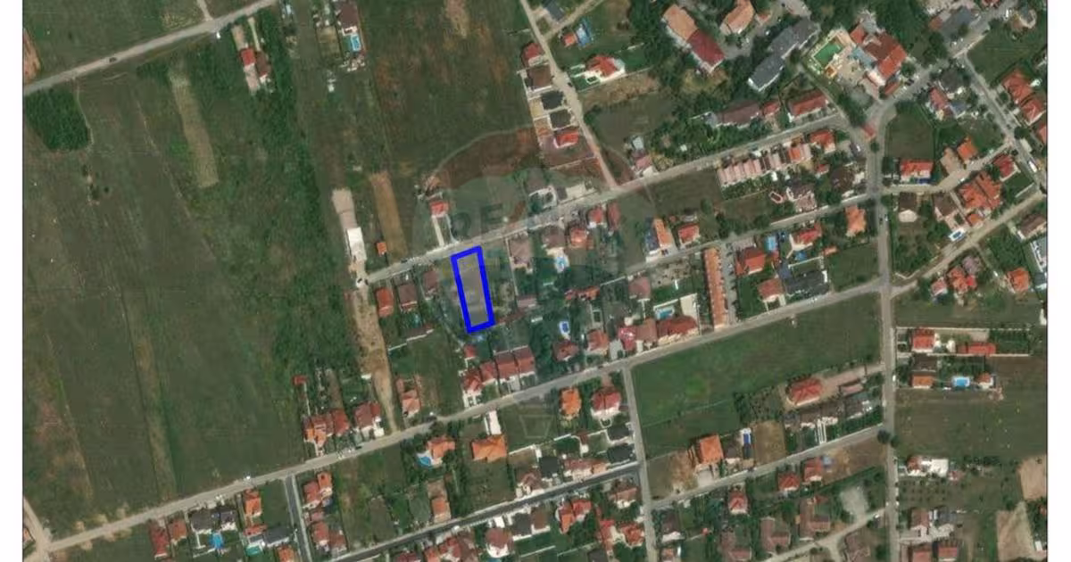 Teren Construcții intravilan de 1095 mp, în Sânmartin