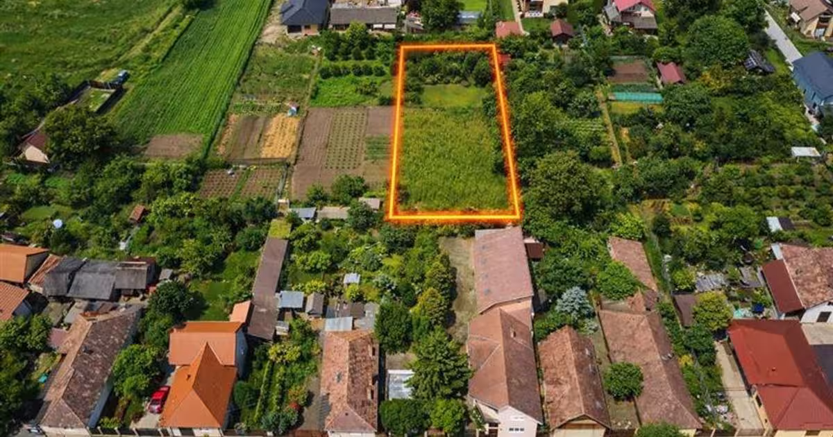 Teren Construcții intravilan de 1409 mp, în Sântana de Mureș