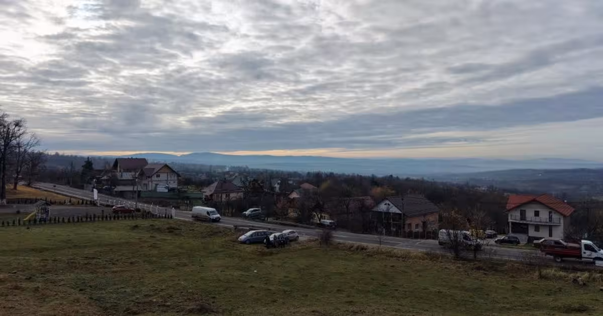 Teren Construcții intravilan de 11743 mp, în Șișești