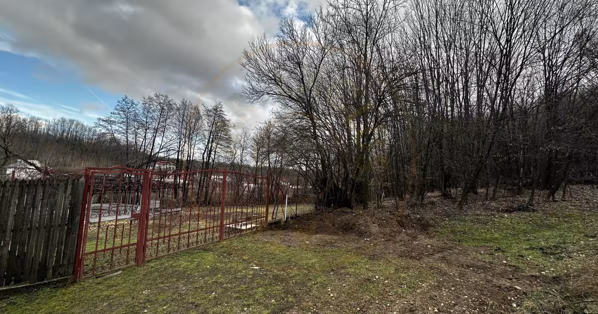 Teren Construcții intravilan de 844 mp, în Smeura
