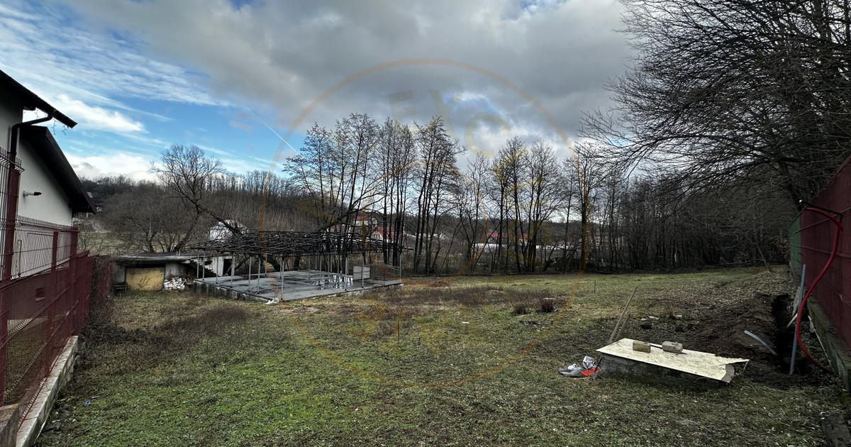Teren Construcții intravilan de 844 mp, în Smeura