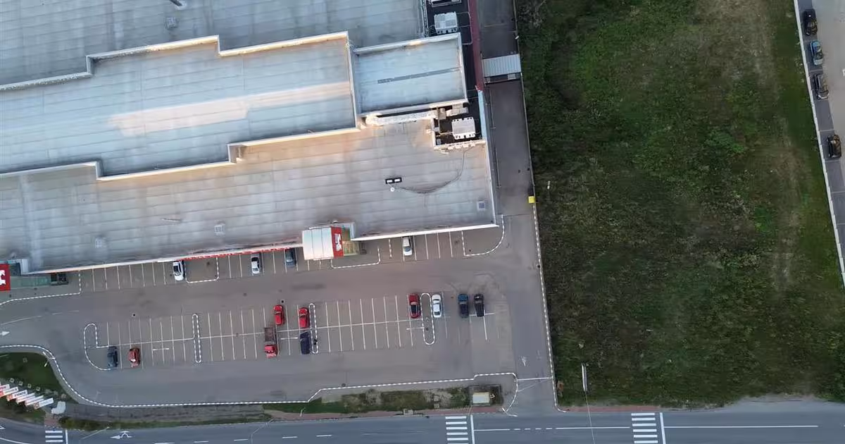 Teren Construcții intravilan de 8300 mp, în zona Burdujeni, Suceava