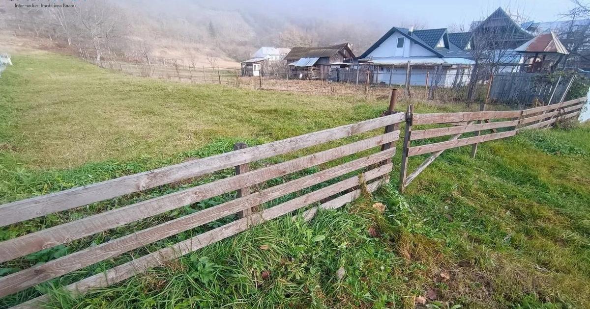 Teren Construcții intravilan de 1757 mp, în Valea Budului