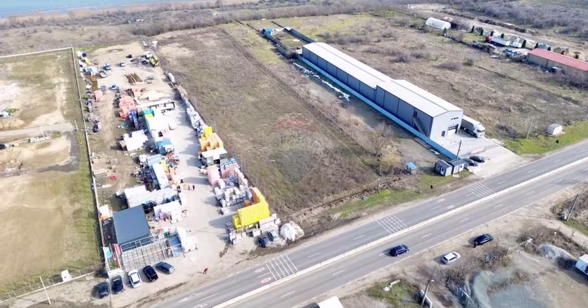 Teren Construcții intravilan de 7999 mp, în Vânători