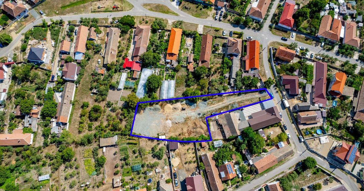 Teren Construcții intravilan de 2000 mp, în Vladimirescu