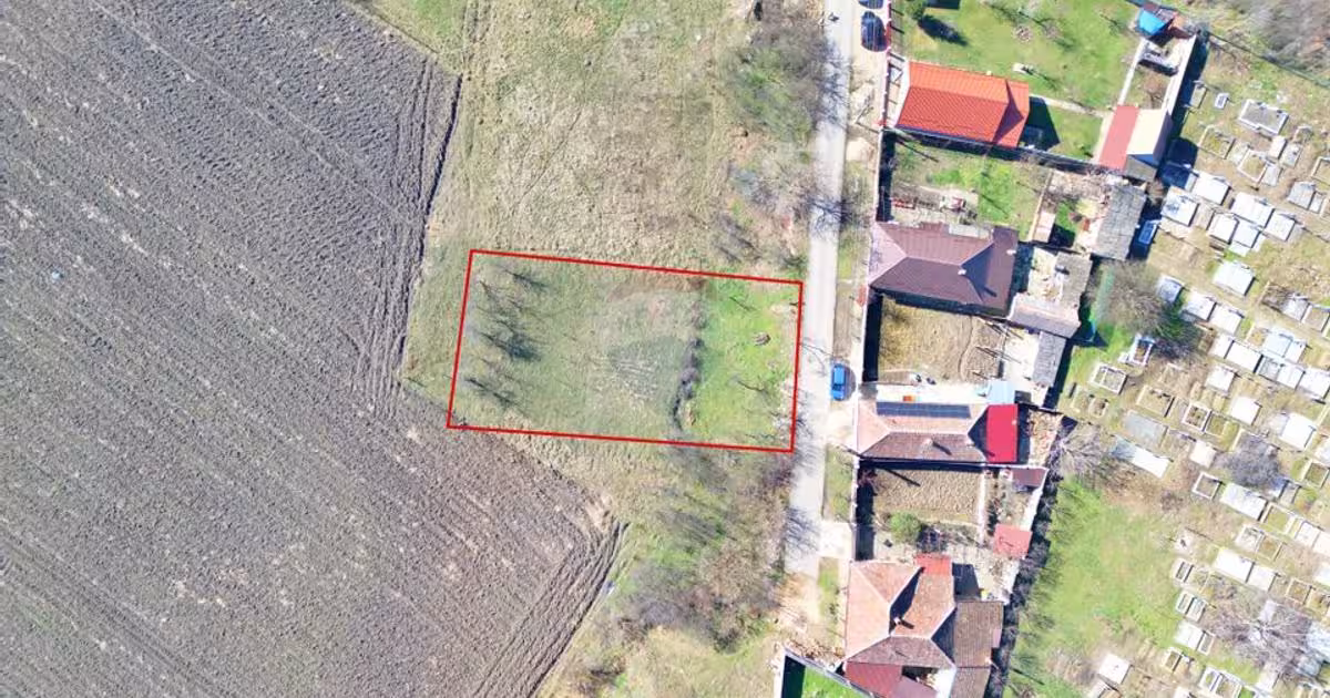 Teren Construcții intravilan de 833 mp, în Vladimirescu