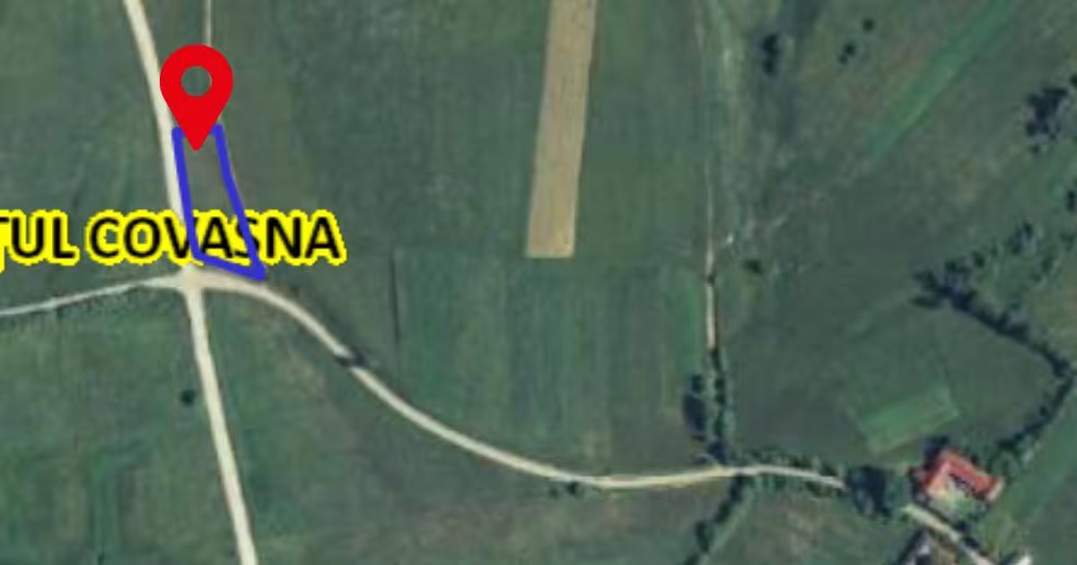 Teren intravilan de 1045 mp, în Barcani