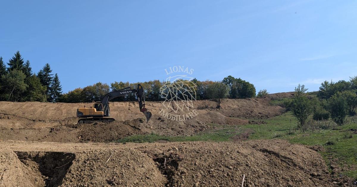 Teren extravilan de 500 mp, în zona Est, Bistrița