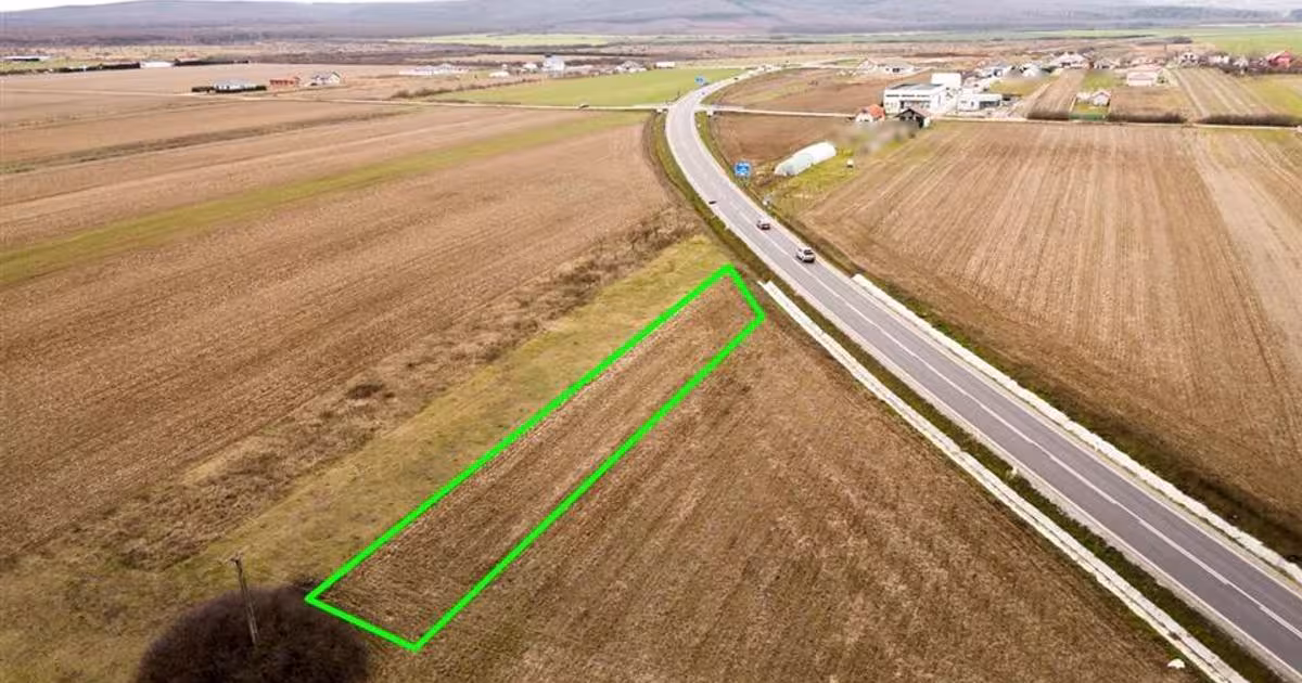 Teren intravilan de 1041 mp, în Cheriu