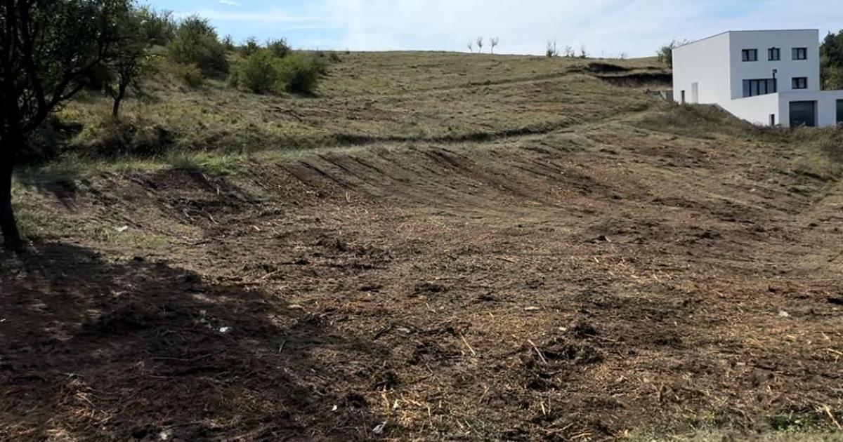 Teren intravilan de 650 mp, în zona 700, Deva