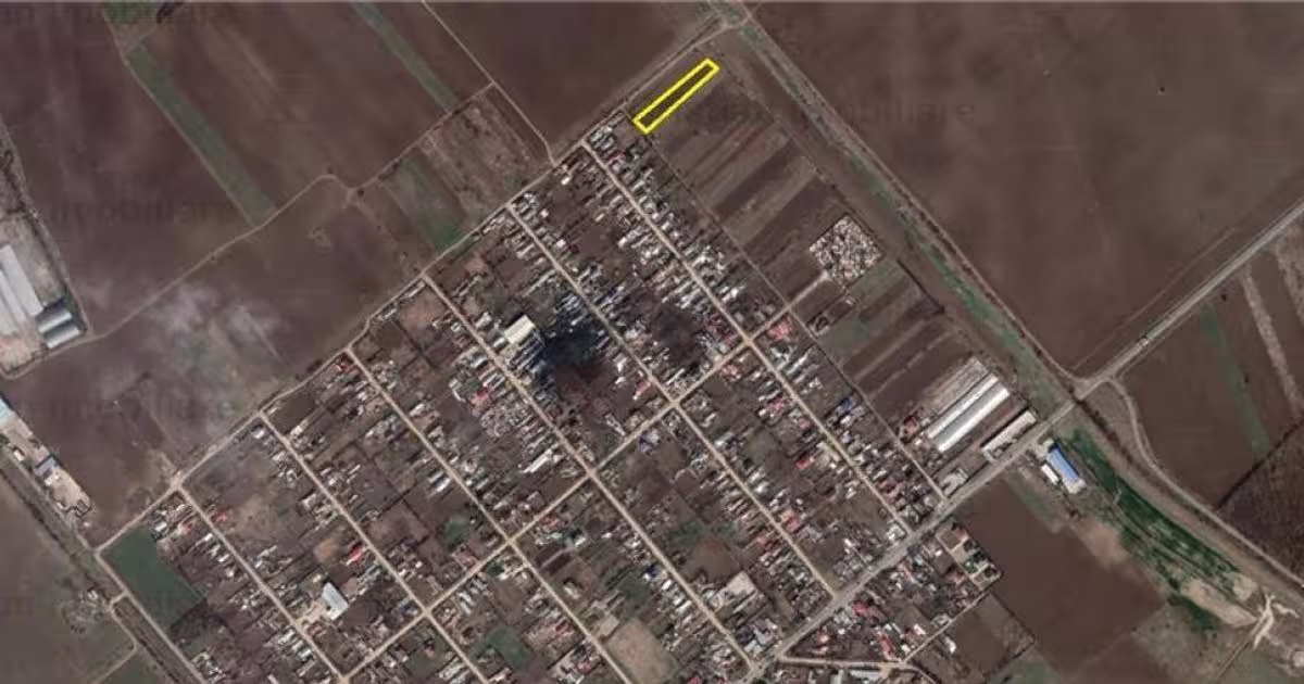 Teren intravilan de 1500 mp, în Lacu Sărat