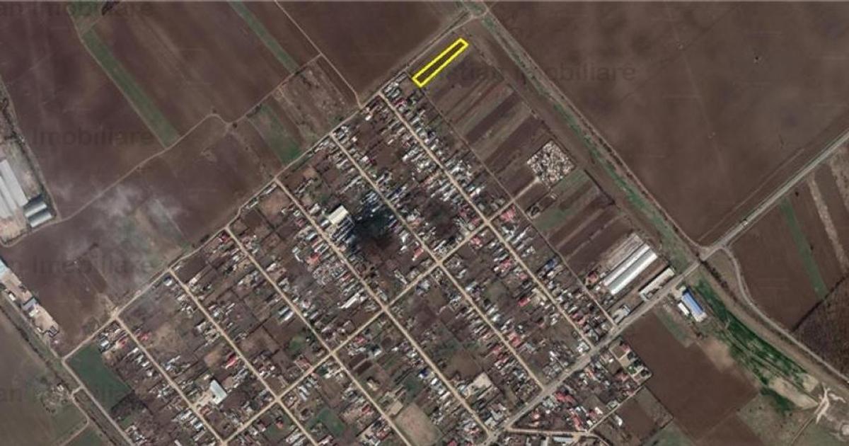Teren intravilan de 1500 mp, în Lacu Sărat