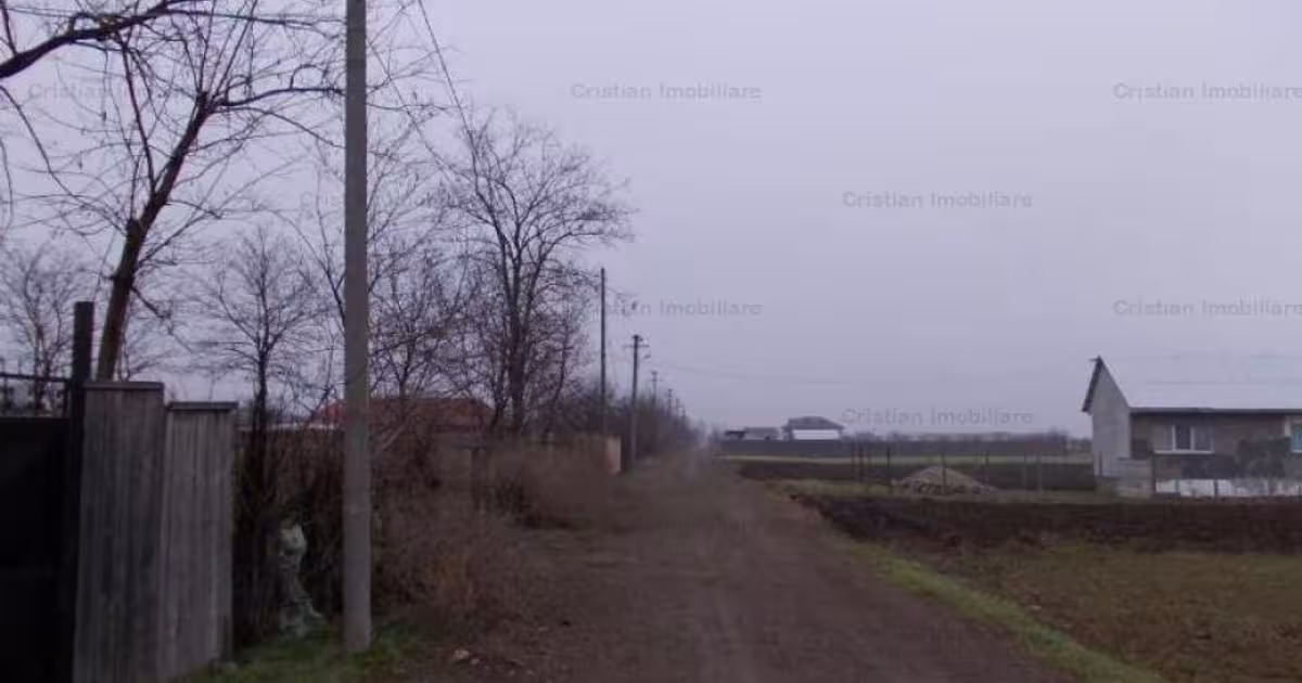 Teren intravilan de 5750 mp, în Lacu Sărat