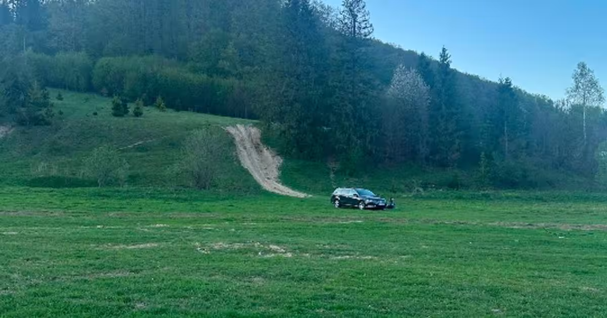 Teren intravilan de 20000 mp, în Marginea