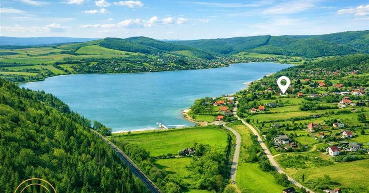 Teren intravilan de 1374 mp, în Moacșa