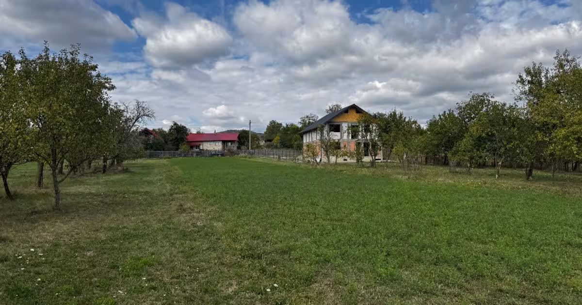 Teren intravilan de 4149 mp, în Ogretin