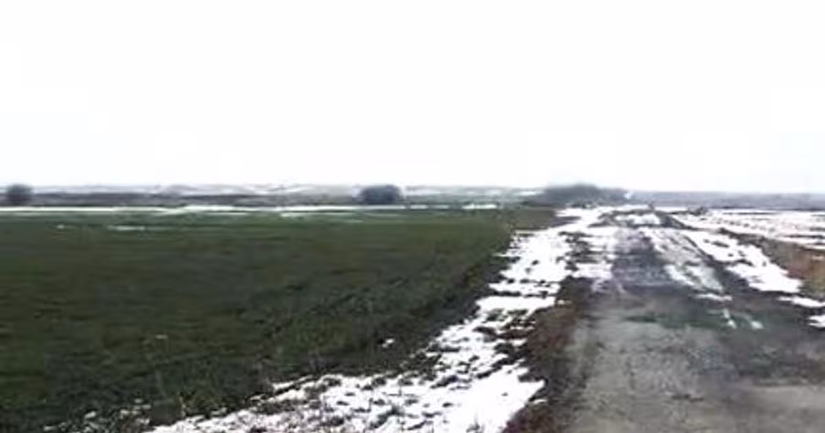 Teren intravilan de 1000000 mp, în Perișoru