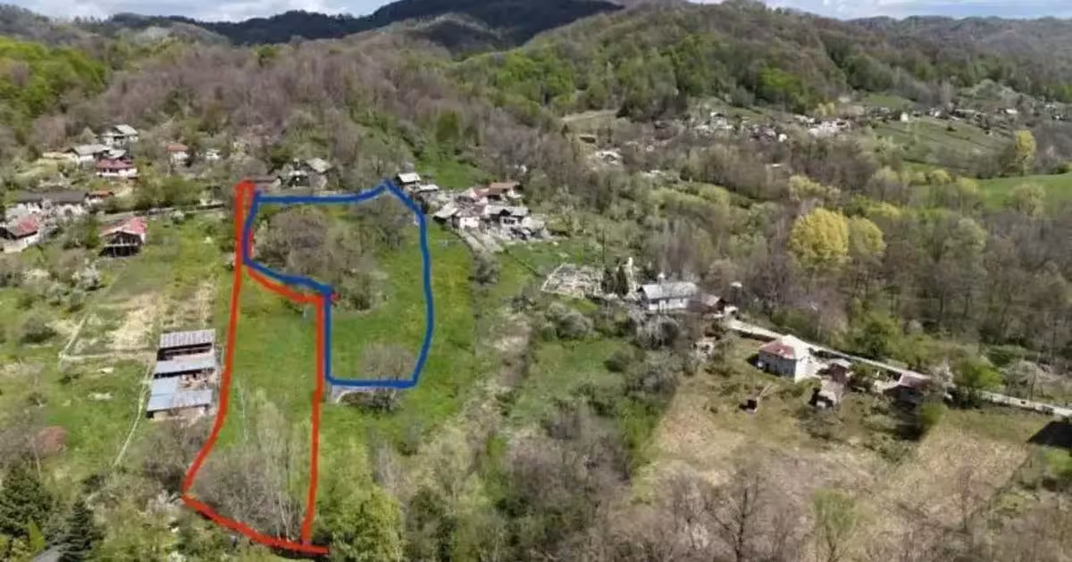 Teren intravilan de 3513 mp, în Sultanu