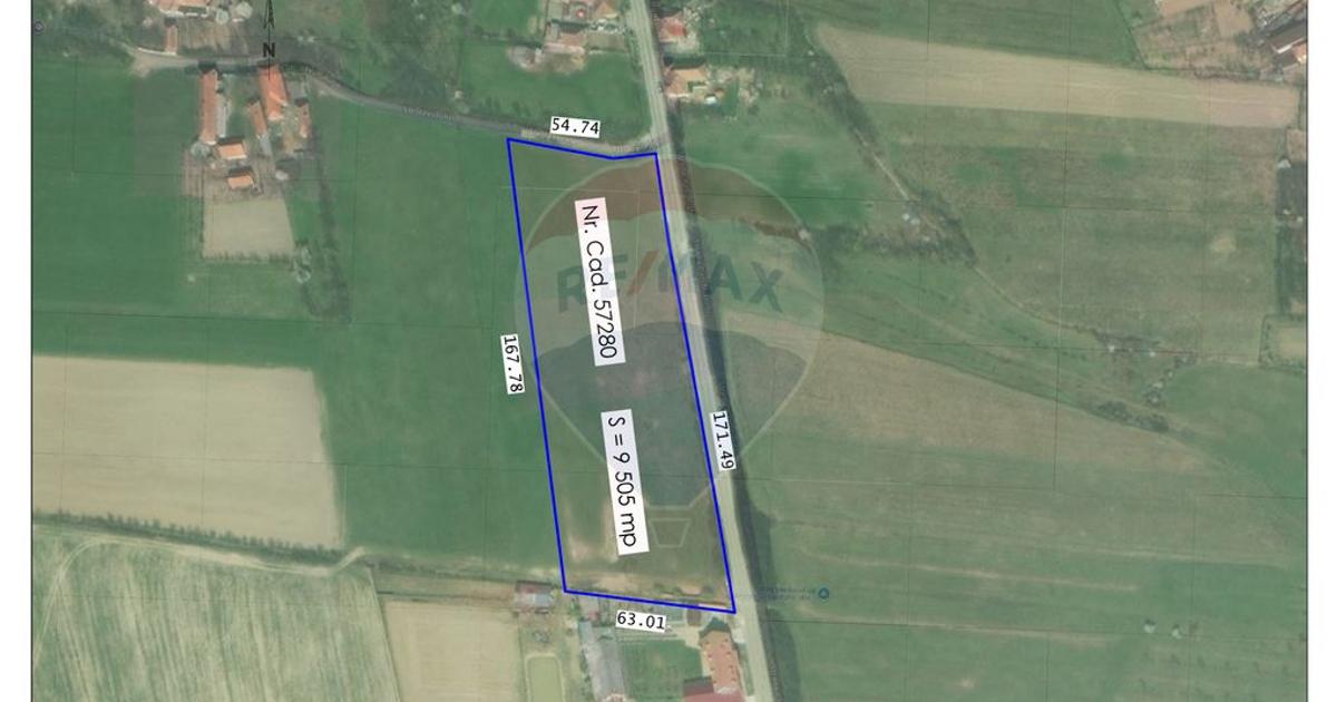 Teren intravilan de 9505 mp, în Tileagd