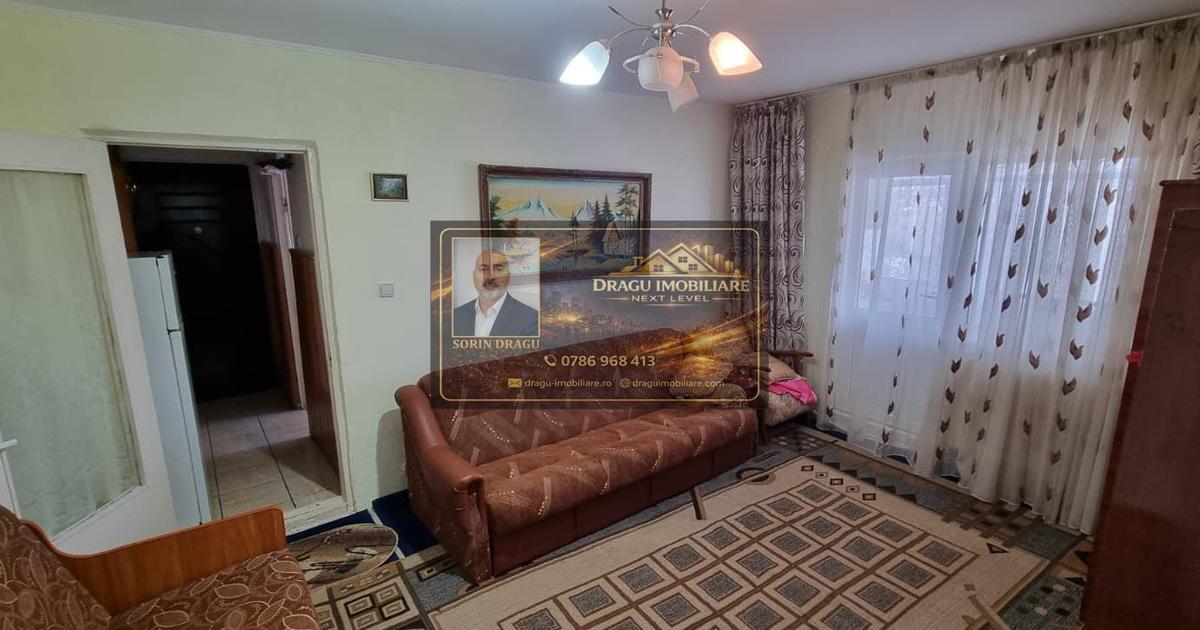 Apartament semidecomandat cu 2 camere în Adjud