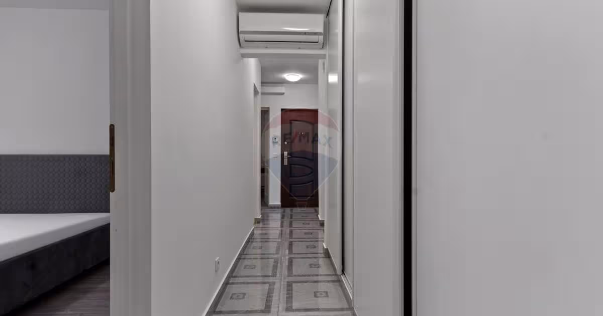 Apartament decomandat cu 3 camere în zona Miorița, Arad