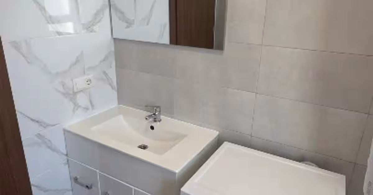 Ap. 3 camere, etaj 1, lift, 3 parcări, acces securizat