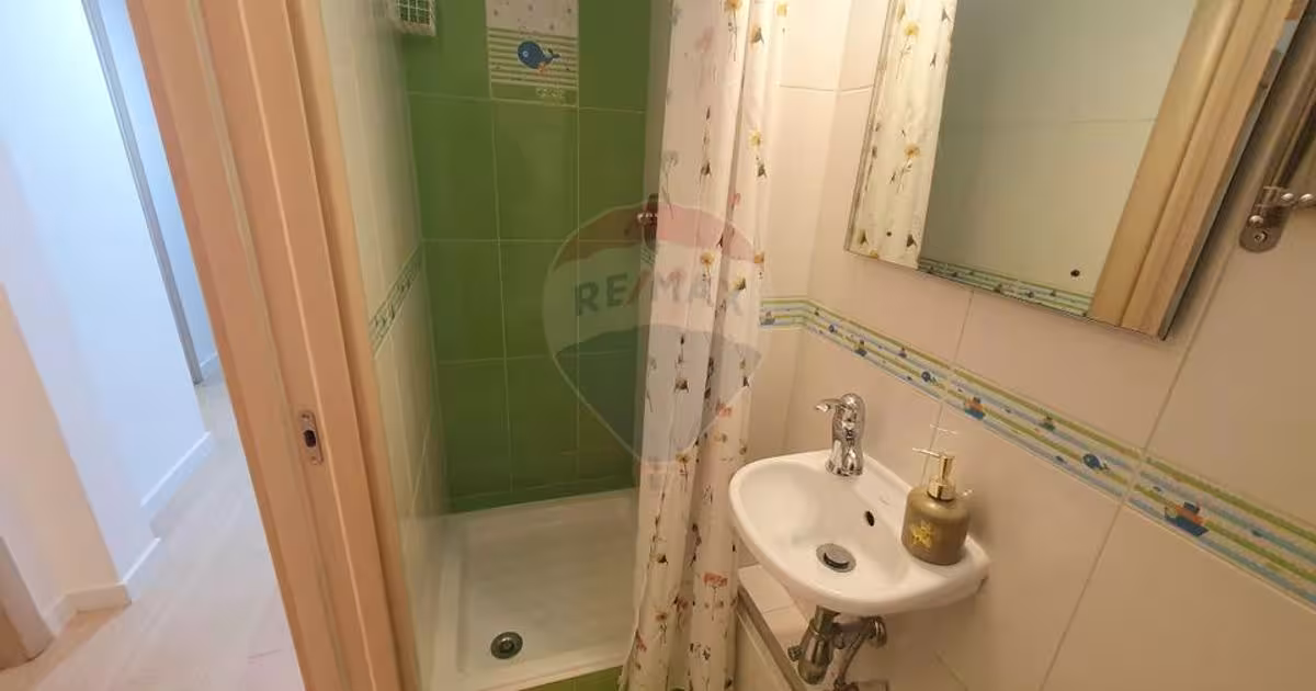 Apartament decomandat cu 3 camere în zona Central, Bragadiru