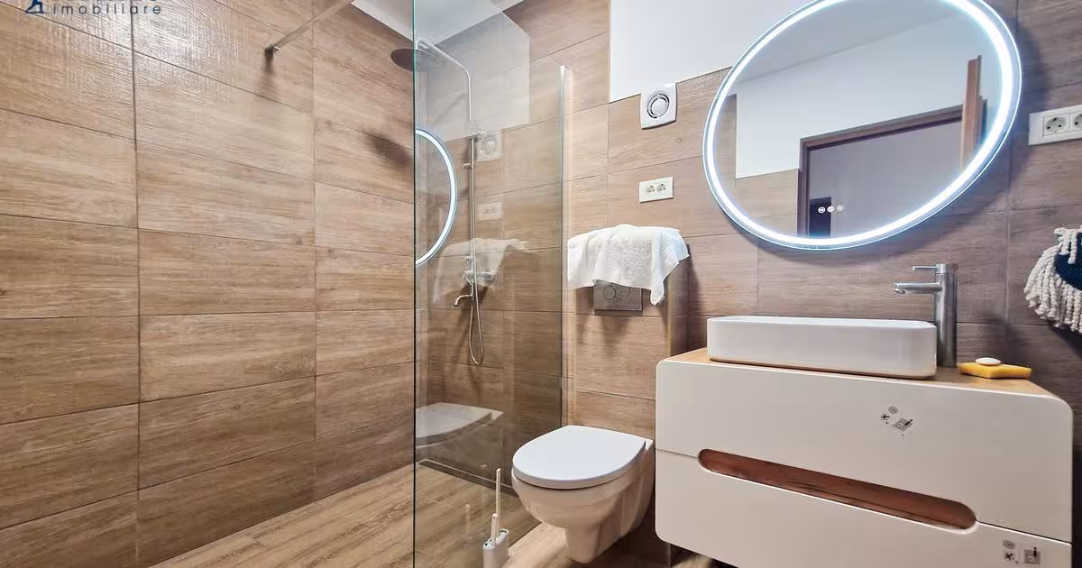 Apartament decomandat cu 2 camere în zona 15 Noiembrie, Brașov