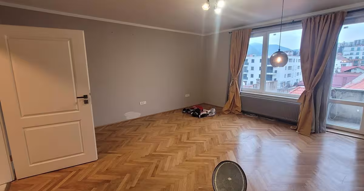 Apartament decomandat cu 3 camere în zona Blumăna, Brașov