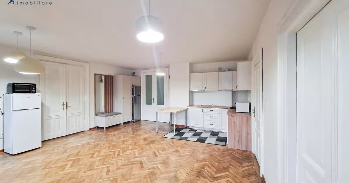 Apartament semidecomandat cu 4 camere în zona Brașovul Vechi, Brașov
