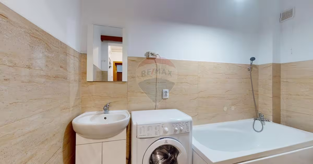 Apartament decomandat cu 1 camere în zona Central, Brașov