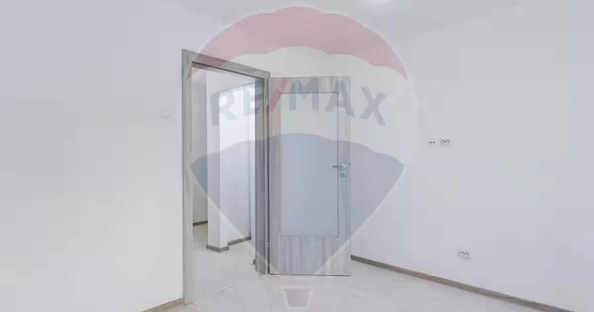 Apartament decomandat cu 4 camere în zona Centrul Civic, Brașov