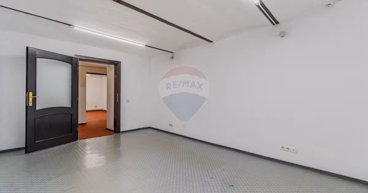 Apartament cu 5 camere în zona Centrul Civic, Brașov