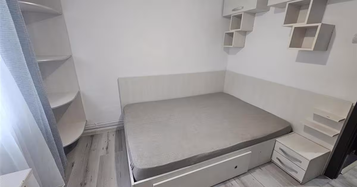 Apartament semidecomandat cu 2 camere în zona Florilor, Brașov